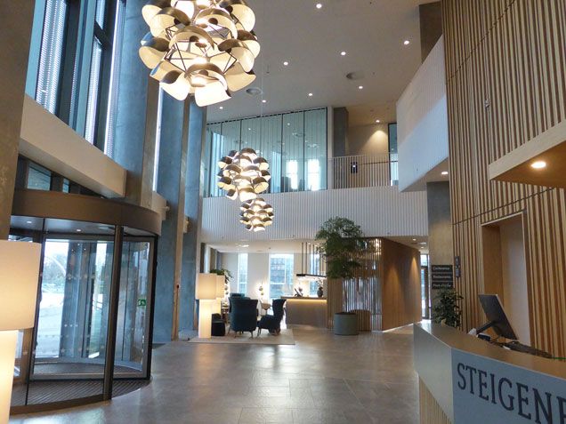 Hotel Alsik | Triplan glasvægge